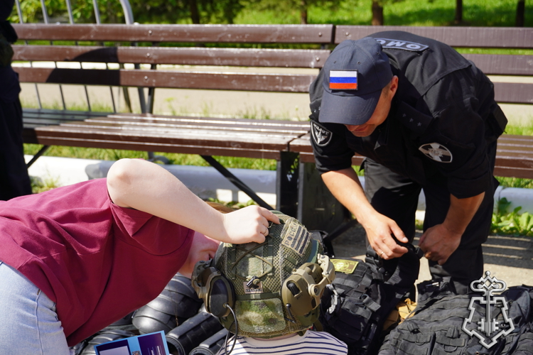 Юные костромичи побывали в роли росгвардейцев