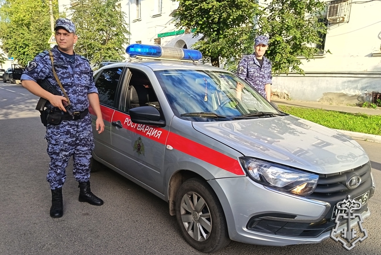 Сотрудники Росгвардии по Костромской области не допустили преступлений на охраняемых объектах